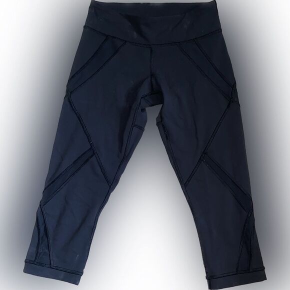 Lululemon Cool to Street Crop With Mesh Panels - Great Condition Sz 2 - Picture 4 of 8